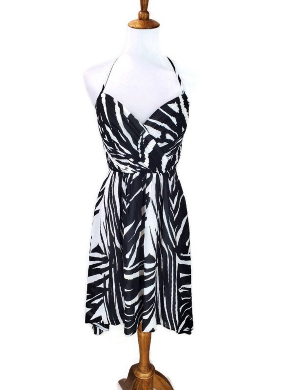Shoshanna Zebra/animal Print dress, Surplice Bodice Pockets Lined Party Dance 2